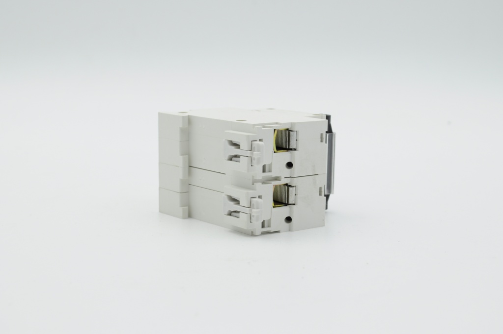 Выключатель автоматический ВА-96-100 2Р 40А (2).JPG